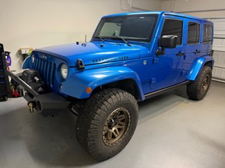 Used 2016 Jeep Wrangler Unlimited Rubicon w/ Connectivity Group image 1