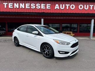 Used 2016 Ford Focus SE w/ SE Sport Package image 1