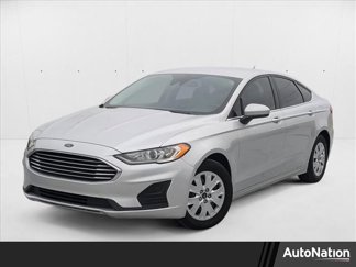 Used 2019 Ford Fusion S image 1