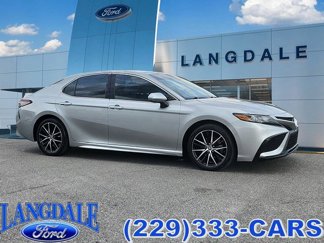 Used 2021 Toyota Camry SE image 1