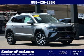 Used 2022 Volkswagen Taos SE image 1