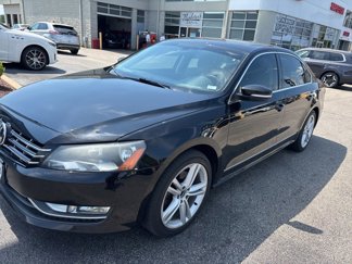 Used 2013 Volkswagen Passat TDI SEL Premium image 1
