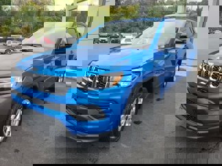 New 2025 Jeep Compass Latitude w/ Sun and Sound Group image 1