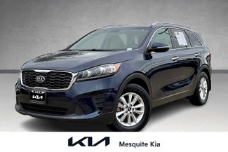 Used 2019 Kia Sorento LX w/ LX Convenience Package image 1