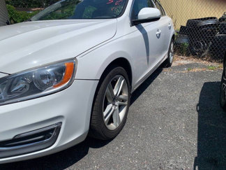 Used 2014 Volvo S60 T5 image 1