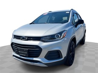 Used 2020 Chevrolet Trax LT w/ Sun & Sound Package image 1