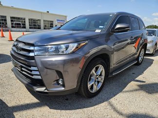 Used 2019 Toyota Highlander Limited image 1