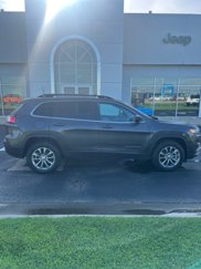 Used 2022 Jeep Cherokee Latitude Lux w/ Sun & Sound Group image 1