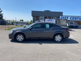 Used 2014 Dodge Avenger SE image 1