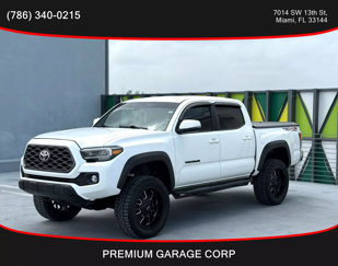 Used 2023 Toyota Tacoma TRD Off-Road image 1