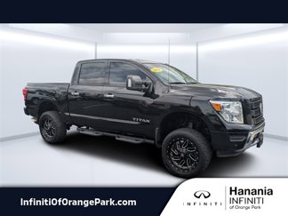 Used 2021 Nissan Titan SV w/ SV Convenience Package image 1