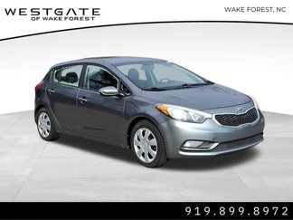 Used 2016 Kia Forte LX image 1