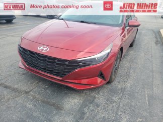 Used 2023 Hyundai Elantra SEL w/ Preferred Accessory Package image 1