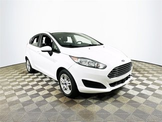 Used 2017 Ford Fiesta SE image 1