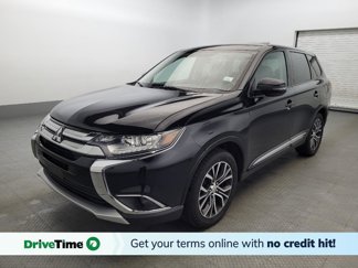 Used 2017 Mitsubishi Outlander SEL image 1