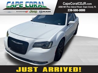 Used 2018 Chrysler 300 S image 1
