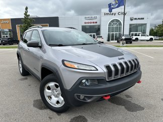 Used 2018 Jeep Cherokee Trailhawk image 1