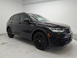 Used 2022 Volkswagen Tiguan SE R-Line image 1