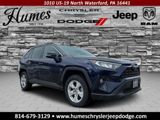 Used 2021 Toyota RAV4 XLE image 1