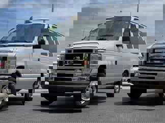 Used 2010 Ford E-350 and Econoline 350 XL image 1