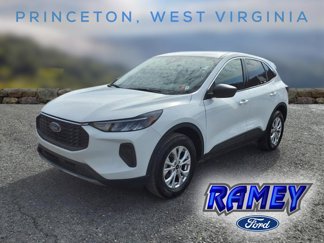 Used 2023 Ford Escape Active image 1