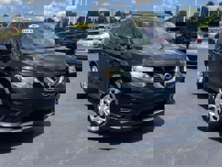 Used 2016 Nissan Rogue S image 1