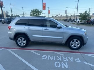 Used 2012 Jeep Grand Cherokee Laredo image 1