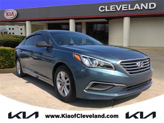 Used 2016 Hyundai Sonata SE image 1