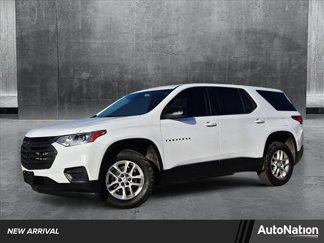 Used 2021 Chevrolet Traverse LS image 1