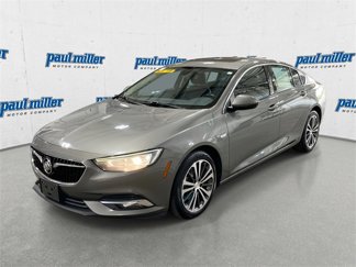 Used 2018 Buick Regal Preferred image 1