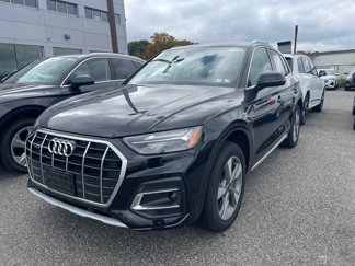 Used 2024 Audi Q5 2.0T Premium w/ Convenience Package image 1