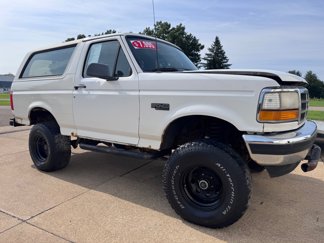 Used 1995 Ford Bronco XLT image 1