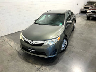Used 2012 Toyota Camry L image 1