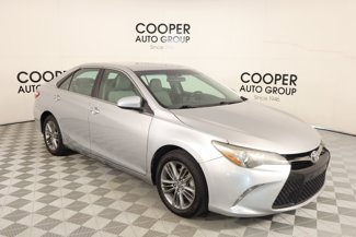 Used 2016 Toyota Camry SE image 1