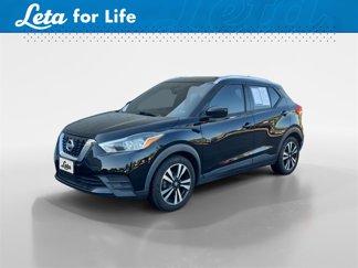 Used 2020 Nissan Kicks SV image 1