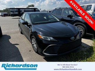 Used 2021 Toyota Camry LE image 1