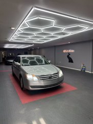Used 2005 Toyota Avalon XL image 1