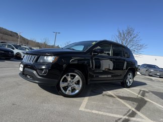 Used 2014 Jeep Compass Latitude w/ Sun/Sound Group image 1