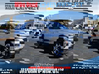 Used 2022 Chevrolet Traverse LS image 1