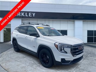 Certified 2022 GMC Terrain AT4 image 1