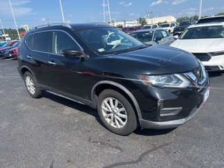 Used 2020 Nissan Rogue SV image 1