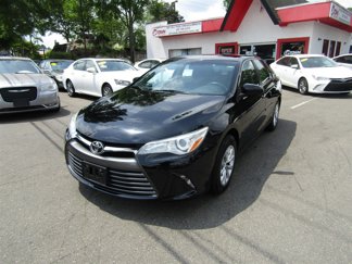 Used 2016 Toyota Camry image 1