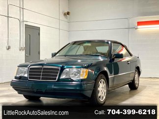 Used 1995 Mercedes-Benz E 320 Convertible image 1