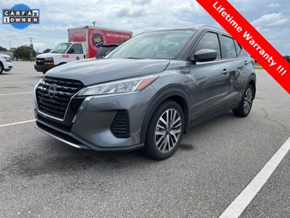 Used 2023 Nissan Kicks SV image 1