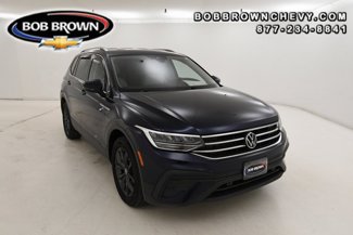 Used 2022 Volkswagen Tiguan SE image 1