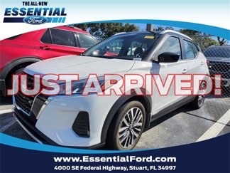 Used 2023 Nissan Kicks SV image 1