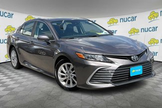 Used 2021 Toyota Camry LE image 1