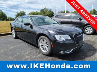 Used 2020 Chrysler 300 Touring L w/ Quick Order Package 2EF image 1
