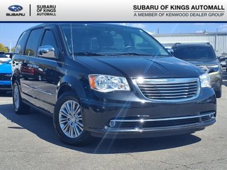 Used 2016 Chrysler Town & Country Touring-L image 1