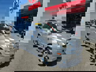 Used 2013 Chevrolet Captiva Sport LT w/ Convenience Package image 1